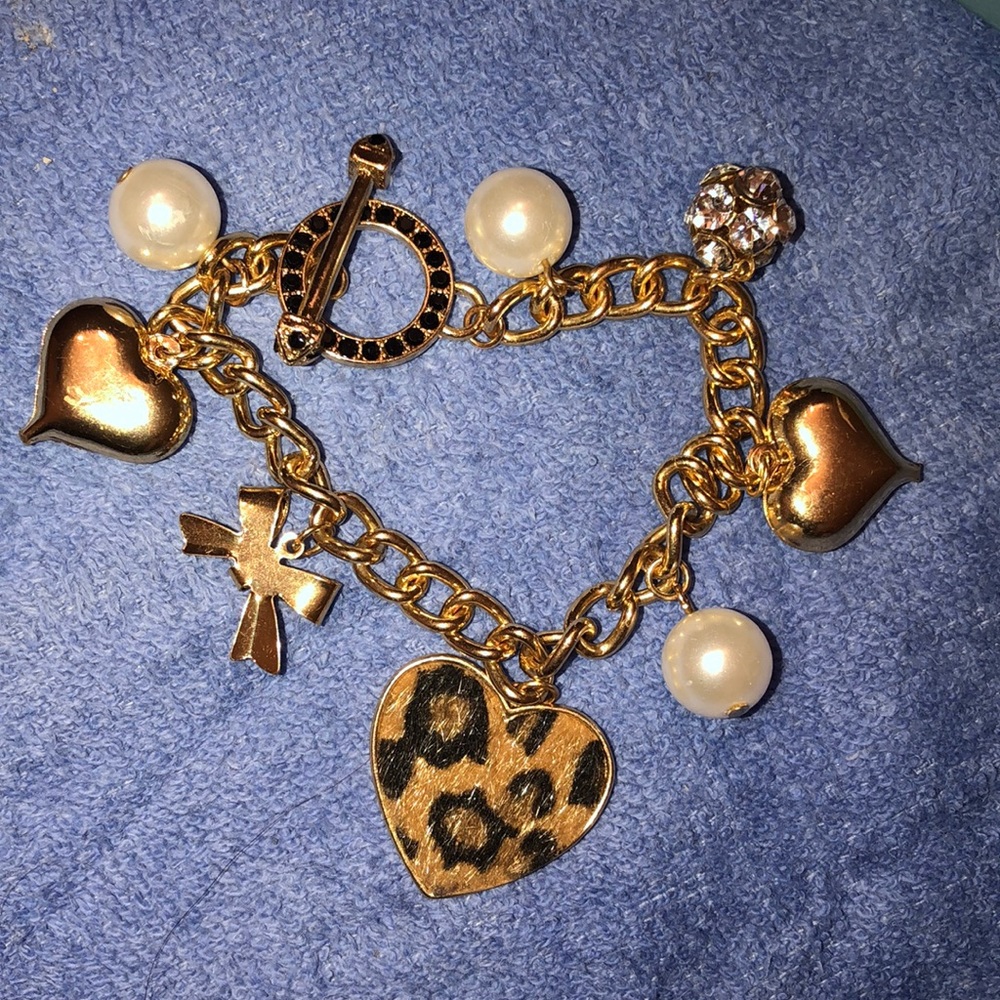 Charm bracelet